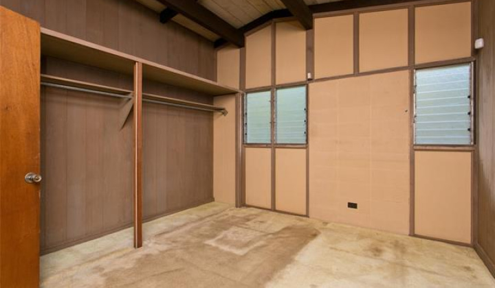 5233 Kilauea Avenue,Honolulu,Hawaii,96816,4 Bedrooms Bedrooms,2 BathroomsBathrooms,Single family,Kilauea,18334715