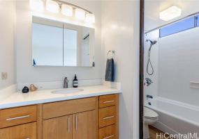 2444 Hihiwai Street,Honolulu,Hawaii,96826,1 ベッドルーム ベッドルーム,1 バスルームバスルーム,コンド / タウンハウス,Hihiwai,21,18335569