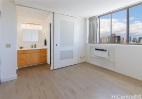 2444 Hihiwai Street,Honolulu,Hawaii,96826,1 ベッドルーム ベッドルーム,1 バスルームバスルーム,コンド / タウンハウス,Hihiwai,21,18335569