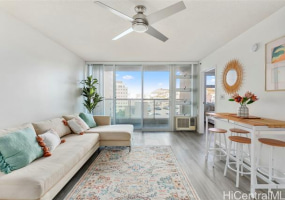 1450 Young Street,Honolulu,Hawaii,96814,2 ベッドルーム ベッドルーム,2 バスルームバスルーム,コンド / タウンハウス,Young,8,18335872
