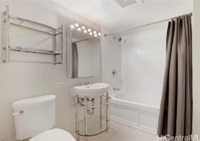 1296 Kapiolani Boulevard,Honolulu,Hawaii,96814,3 Bedrooms Bedrooms,2 BathroomsBathrooms,Condo/Townhouse,Kapiolani,12,18335962