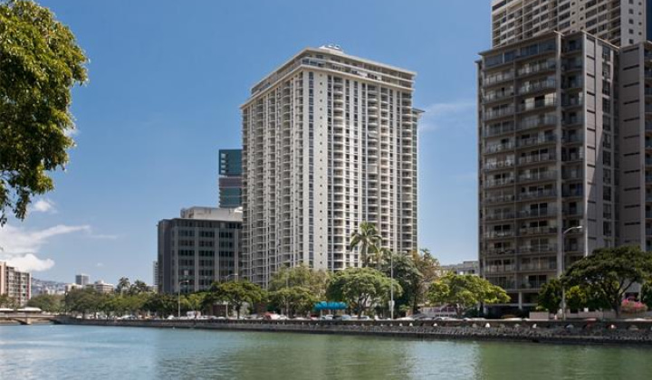 1717 Ala Wai Boulevard,Honolulu,Hawaii,96815,2 Bedrooms Bedrooms,2 BathroomsBathrooms,Condo/Townhouse,Ala Wai,22,19499032