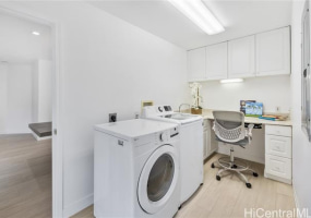 844 Ikena Circle,Honolulu,Hawaii,96821,4 ベッドルーム ベッドルーム,3 バスルームバスルーム,一戸建て,Ikena,18336059