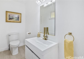 844 Ikena Circle,Honolulu,Hawaii,96821,4 ベッドルーム ベッドルーム,3 バスルームバスルーム,一戸建て,Ikena,18336059