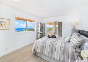 844 Ikena Circle,Honolulu,Hawaii,96821,4 ベッドルーム ベッドルーム,3 バスルームバスルーム,一戸建て,Ikena,18336059