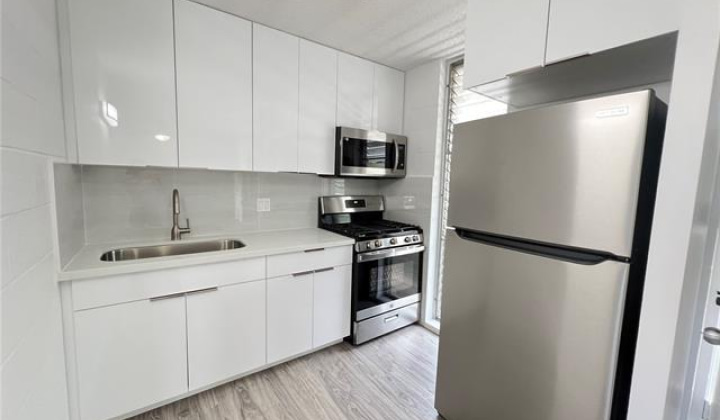 747 Kinau Street,Honolulu,Hawaii,96813,2 Bedrooms Bedrooms,1 BathroomBathrooms,Condo/Townhouse,Kinau,2,18336649