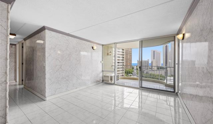 1717 Ala Wai Boulevard,Honolulu,Hawaii,96815,2 ベッドルーム ベッドルーム,2 バスルームバスルーム,コンド / タウンハウス,Ala Wai,15,19500093