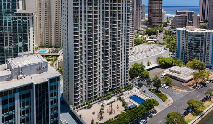 1717 Ala Wai Boulevard,Honolulu,Hawaii,96815,2 ベッドルーム ベッドルーム,2 バスルームバスルーム,コンド / タウンハウス,Ala Wai,15,19500093