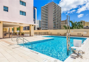 2240 Kuhio Avenue,Honolulu,Hawaii,96815,1 ベッドルーム ベッドルーム,1 バスルームバスルーム,コンド / タウンハウス,Kuhio,30,18337713