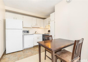 2240 Kuhio Avenue,Honolulu,Hawaii,96815,1 ベッドルーム ベッドルーム,1 バスルームバスルーム,コンド / タウンハウス,Kuhio,30,18337713