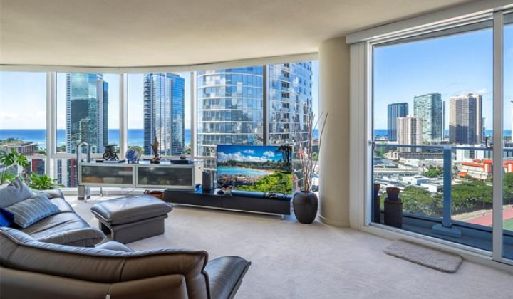 1296 Kapiolani Boulevard,Honolulu,Hawaii,96814,3 Bedrooms Bedrooms,2 BathroomsBathrooms,Condo/Townhouse,Kapiolani,24,18338024