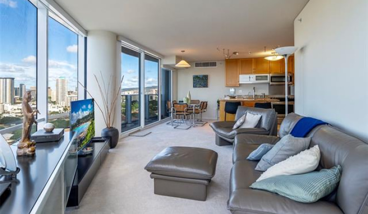 1296 Kapiolani Boulevard,Honolulu,Hawaii,96814,3 Bedrooms Bedrooms,2 BathroomsBathrooms,Condo/Townhouse,Kapiolani,24,18338024