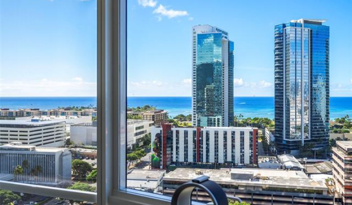 1296 Kapiolani Boulevard,Honolulu,Hawaii,96814,3 Bedrooms Bedrooms,2 BathroomsBathrooms,Condo/Townhouse,Kapiolani,24,18338024
