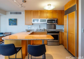1296 Kapiolani Boulevard,Honolulu,Hawaii,96814,3 Bedrooms Bedrooms,2 BathroomsBathrooms,Condo/Townhouse,Kapiolani,24,18338024