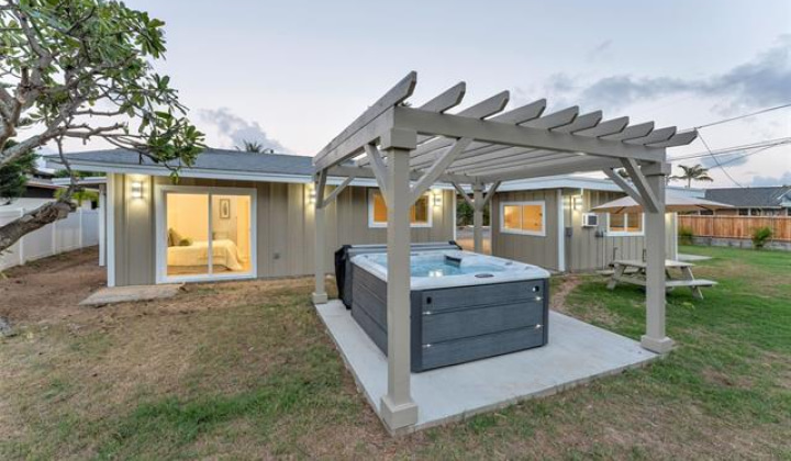 174 Hauoli Street,Kailua,Hawaii,96734,4 Bedrooms Bedrooms,2 BathroomsBathrooms,Single family,Hauoli,18338808