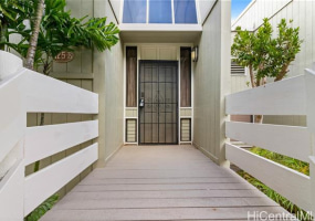 6125 B Summer Street,Honolulu,Hawaii,96821,2 ベッドルーム ベッドルーム,2 バスルームバスルーム,コンド / タウンハウス,Summer,1,18339157