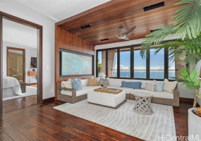 198 Kokololio Place,Honolulu,Hawaii,96821,6 ベッドルーム ベッドルーム,4 バスルームバスルーム,一戸建て,Kokololio,18339333