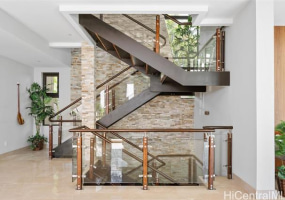 198 Kokololio Place,Honolulu,Hawaii,96821,6 ベッドルーム ベッドルーム,4 バスルームバスルーム,一戸建て,Kokololio,18339333