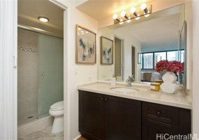 2752 Kaaha Street,Honolulu,Hawaii,96826,2 ベッドルーム ベッドルーム,2 バスルームバスルーム,コンド / タウンハウス,Kaaha,4,18340079