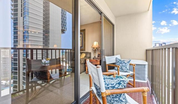 2140 Kuhio Avenue,Honolulu,Hawaii,96815,1 ベッドルーム ベッドルーム,1 バスルームバスルーム,コンド / タウンハウス,Kuhio,20,19502991
