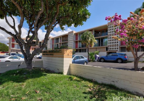 3006 Pualei Circle,Honolulu,Hawaii,96815,2 Bedrooms Bedrooms,1 BathroomBathrooms,Condo/Townhouse,Pualei,3,18340833