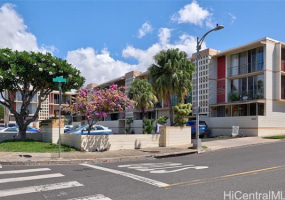 3006 Pualei Circle,Honolulu,Hawaii,96815,2 Bedrooms Bedrooms,1 BathroomBathrooms,Condo/Townhouse,Pualei,3,18340833