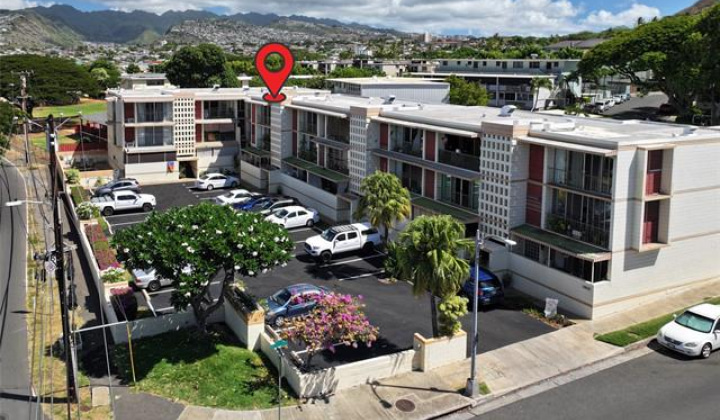 3006 Pualei Circle,Honolulu,Hawaii,96815,2 Bedrooms Bedrooms,1 BathroomBathrooms,Condo/Townhouse,Pualei,3,18340833