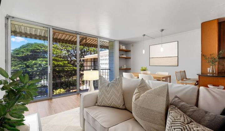 3006 Pualei Circle,Honolulu,Hawaii,96815,2 Bedrooms Bedrooms,1 BathroomBathrooms,Condo/Townhouse,Pualei,3,18340833