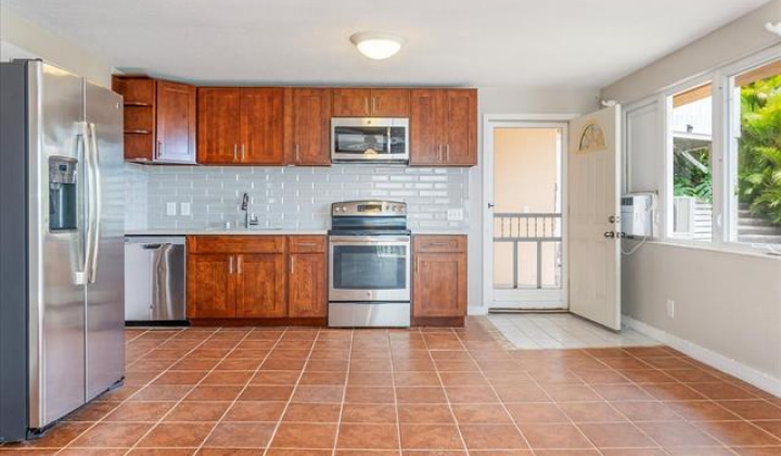 1062 Hoa Street,Honolulu,Hawaii,96825,5 ベッドルーム ベッドルーム,5 バスルームバスルーム,一戸建て,Hoa,18791775