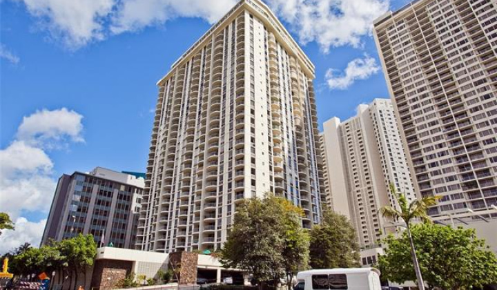 1717 Ala Wai Boulevard,Honolulu,Hawaii,96815,2 ベッドルーム ベッドルーム,2 バスルームバスルーム,コンド / タウンハウス,Ala Wai,8,19503706