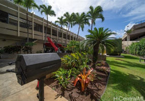 2525 Date Street,Honolulu,Hawaii,96826,1 ベッドルーム ベッドルーム,1 バスルームバスルーム,コンド / タウンハウス,Date,4,18793147