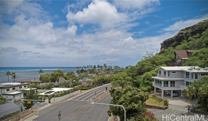 5864 Kalanianaole Highway,Honolulu,Hawaii,96821,5 ベッドルーム ベッドルーム,5 バスルームバスルーム,一戸建て,Kalanianaole,19504708