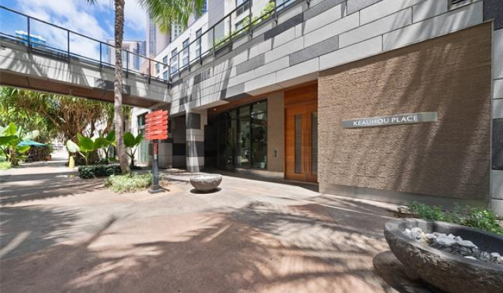 555 South Street,Honolulu,Hawaii,96813,2 Bedrooms Bedrooms,2 BathroomsBathrooms,Condo/Townhouse,South,42,18849411