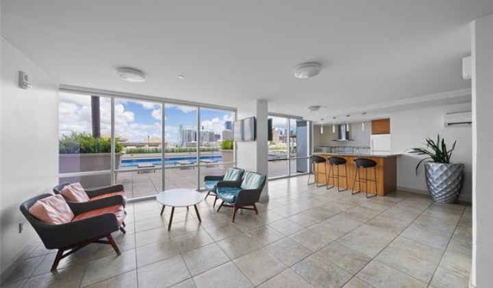 555 South Street,Honolulu,Hawaii,96813,2 Bedrooms Bedrooms,2 BathroomsBathrooms,Condo/Townhouse,South,42,18849411
