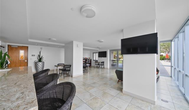 555 South Street,Honolulu,Hawaii,96813,2 Bedrooms Bedrooms,2 BathroomsBathrooms,Condo/Townhouse,South,42,18849411