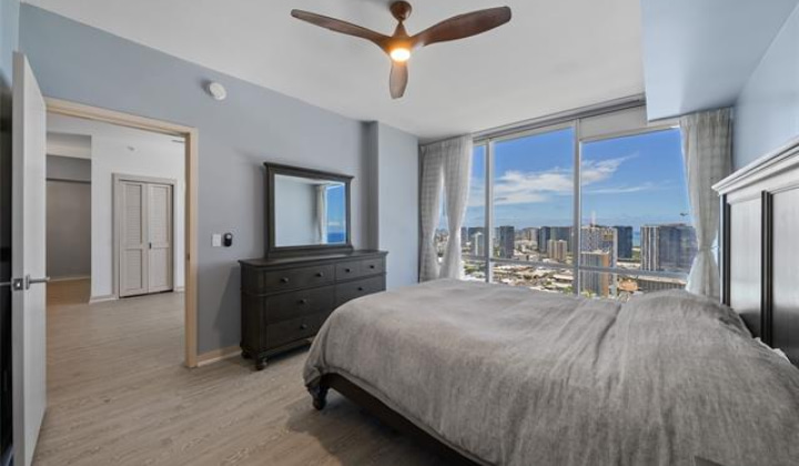 555 South Street,Honolulu,Hawaii,96813,2 Bedrooms Bedrooms,2 BathroomsBathrooms,Condo/Townhouse,South,42,18849411