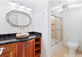 1700 Ala Moana Boulevard,Honolulu,Hawaii,96815,1 BathroomBathrooms,Condo/Townhouse,Ala Moana,15,17909214