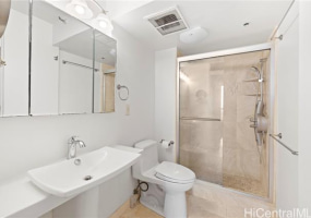 1700 Ala Moana Boulevard,Honolulu,Hawaii,96815,1 BathroomBathrooms,Condo/Townhouse,Ala Moana,15,17909214