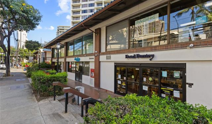400 Hobron Lane,Honolulu,Hawaii,96815,1 ベッドルーム ベッドルーム,1 バスルームバスルーム,コンド / タウンハウス,Hobron,12,18795680