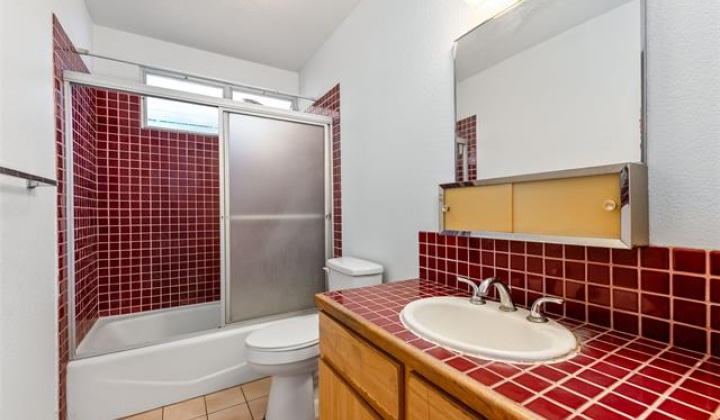 2422 Rooke Avenue,Honolulu,Hawaii,96817,5 ベッドルーム ベッドルーム,4 バスルームバスルーム,一戸建て,Rooke,19506719
