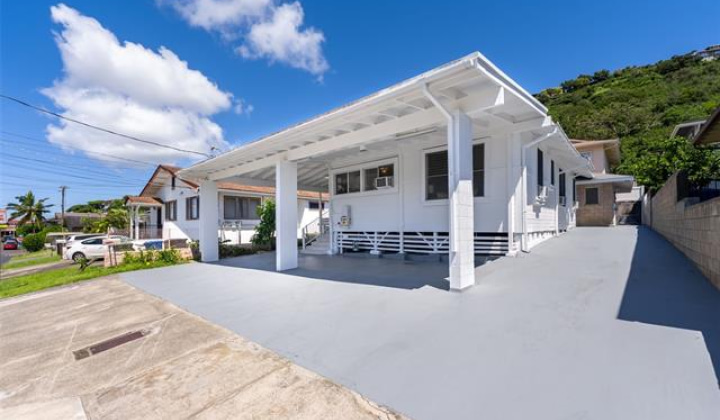 2422 Rooke Avenue,Honolulu,Hawaii,96817,5 ベッドルーム ベッドルーム,4 バスルームバスルーム,一戸建て,Rooke,19506719