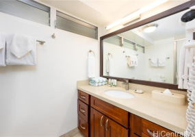 2161 Kalia Road,Honolulu,Hawaii,96815,1 Bedroom Bedrooms,1 BathroomBathrooms,Condo/Townhouse,Kalia,5,18344345