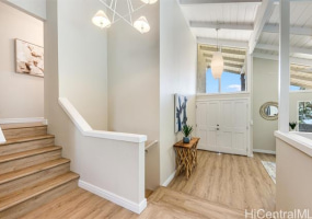 1758 Laukahi Street,Honolulu,Hawaii,96821,4 ベッドルーム ベッドルーム,2 バスルームバスルーム,一戸建て,Laukahi,18344628