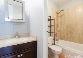 2847 Waialae Avenue,Honolulu,Hawaii,96826,2 Bedrooms Bedrooms,1 BathroomBathrooms,Condo/Townhouse,Waialae,5,18344867