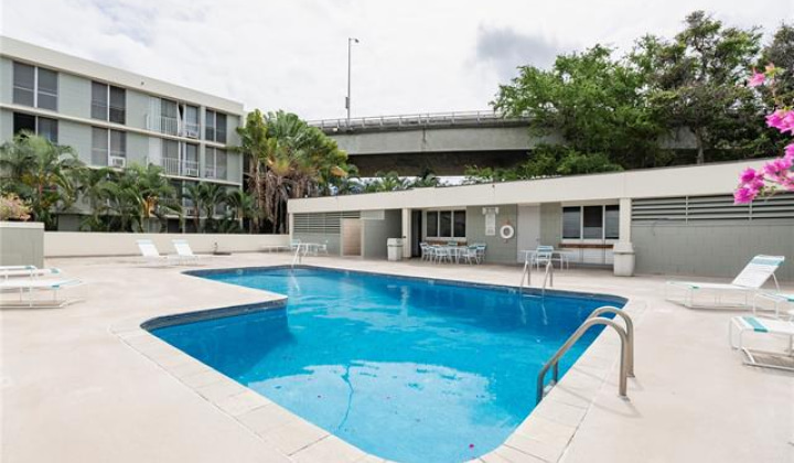2847 Waialae Avenue,Honolulu,Hawaii,96826,2 Bedrooms Bedrooms,1 BathroomBathrooms,Condo/Townhouse,Waialae,5,18344867