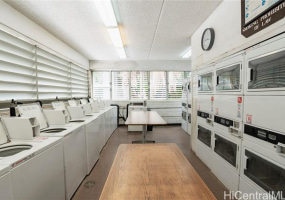 2847 Waialae Avenue,Honolulu,Hawaii,96826,2 Bedrooms Bedrooms,1 BathroomBathrooms,Condo/Townhouse,Waialae,5,18344867