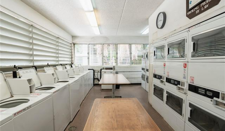 2847 Waialae Avenue,Honolulu,Hawaii,96826,2 Bedrooms Bedrooms,1 BathroomBathrooms,Condo/Townhouse,Waialae,5,18344867