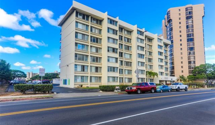5122 Likini Street,Honolulu,Hawaii,96818,1 Bedroom Bedrooms,1 BathroomBathrooms,Condo/Townhouse,Likini,5,18344905