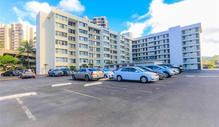 5122 Likini Street,Honolulu,Hawaii,96818,1 Bedroom Bedrooms,1 BathroomBathrooms,Condo/Townhouse,Likini,5,18344905