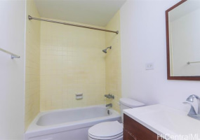 5122 Likini Street,Honolulu,Hawaii,96818,1 Bedroom Bedrooms,1 BathroomBathrooms,Condo/Townhouse,Likini,5,18344905